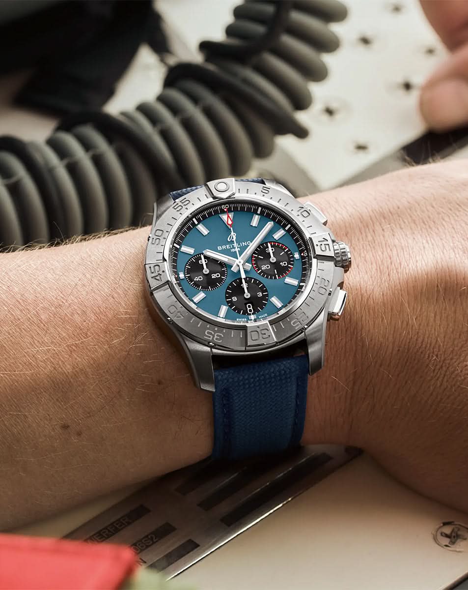 BREITLING AVENGER Watch - Image 5