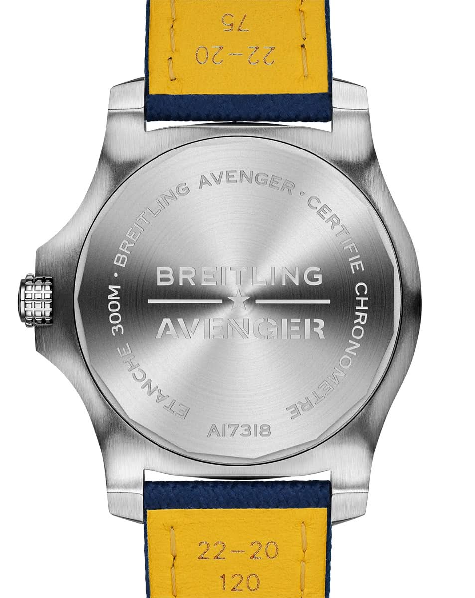 BREITLING AVENGER Watch - Image 4
