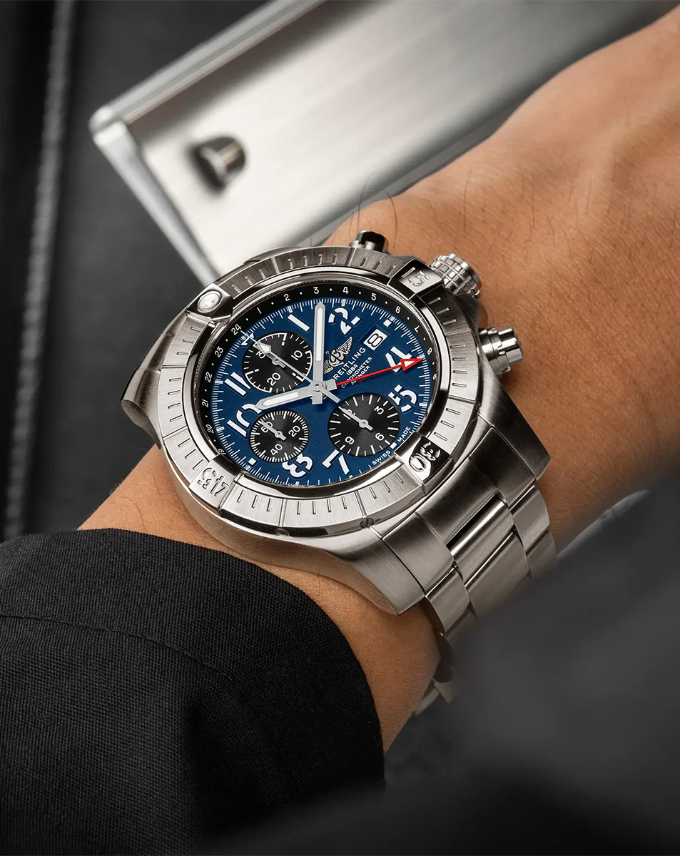 BREITLING AVENGER Watch - Image 5