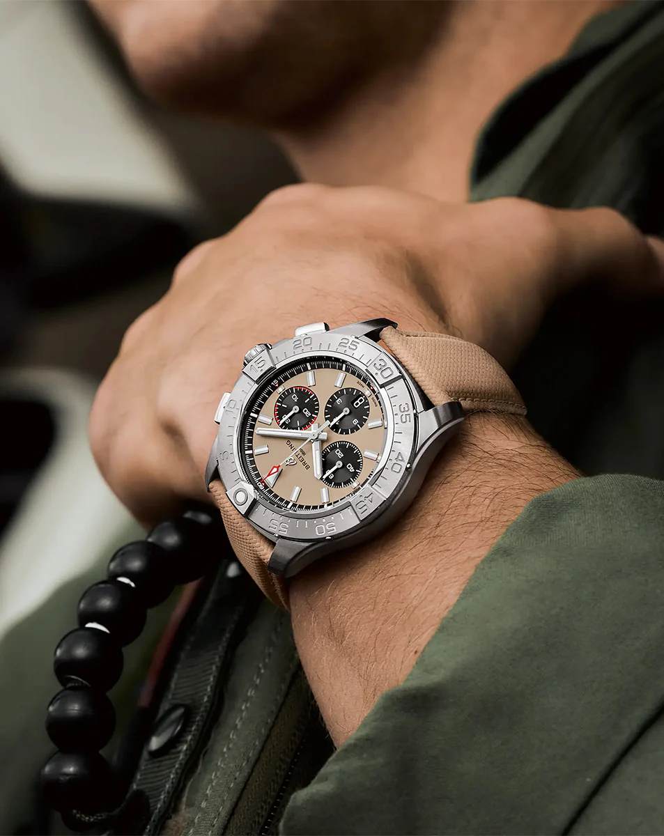 BREITLING AVENGER Watch - Image 5