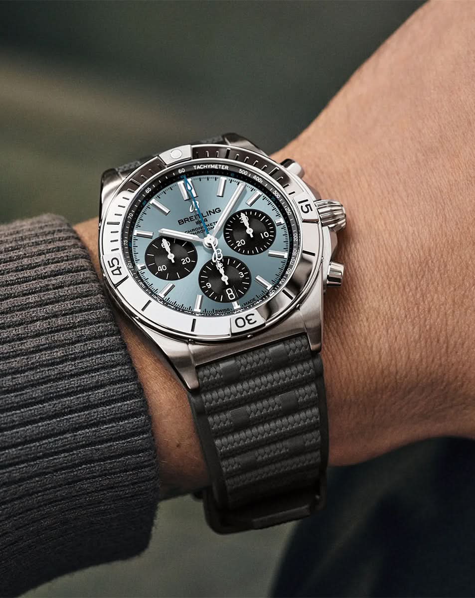 BREITLING Chronomat B01 42 Watch - Image 5