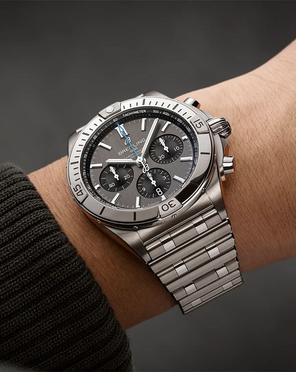 BREITLING Chronomat B01 42 Watch - Image 5