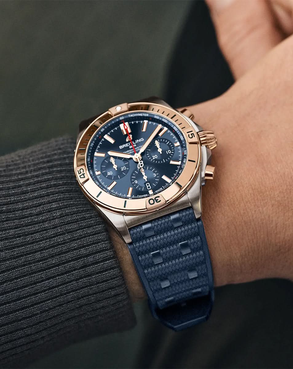 BREITLING Chronomat B01 42 Watch - Image 4