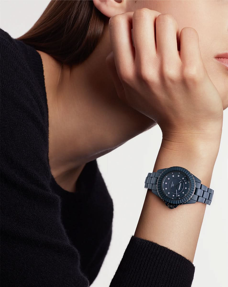 CHANEL J12 WATCH - Image 4
