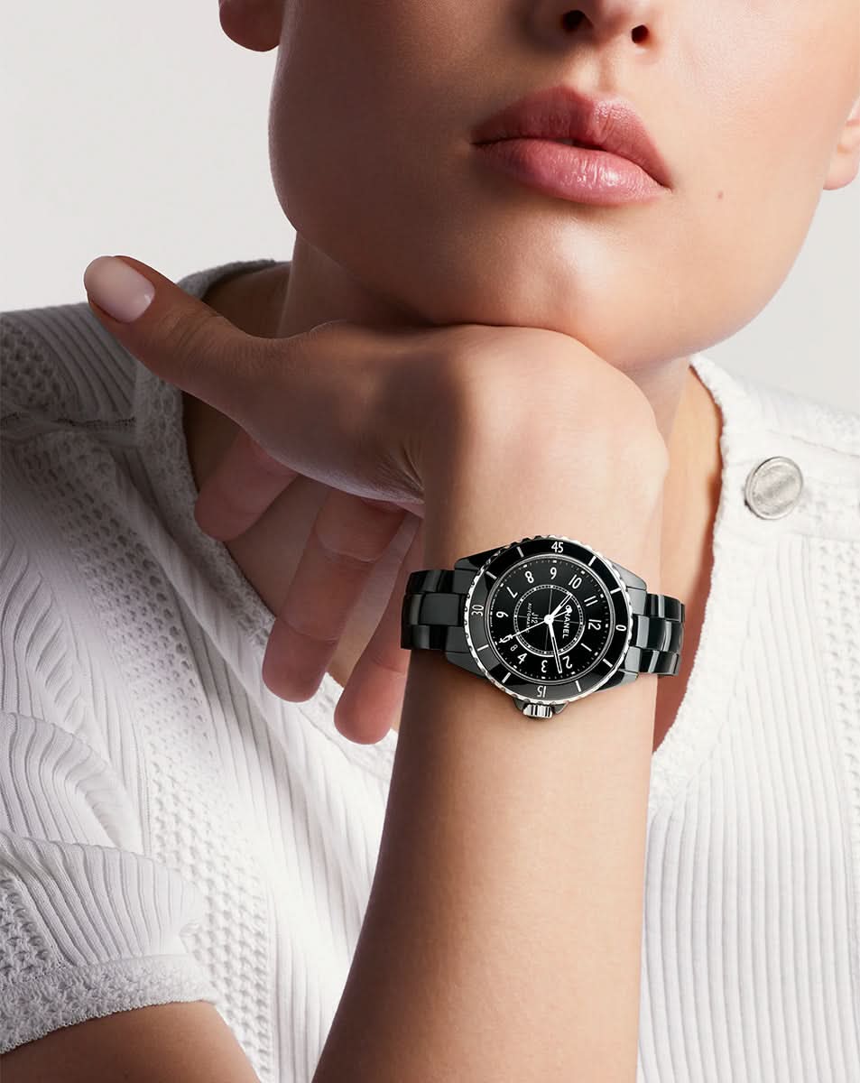CHANEL J12 WATCH - Image 4