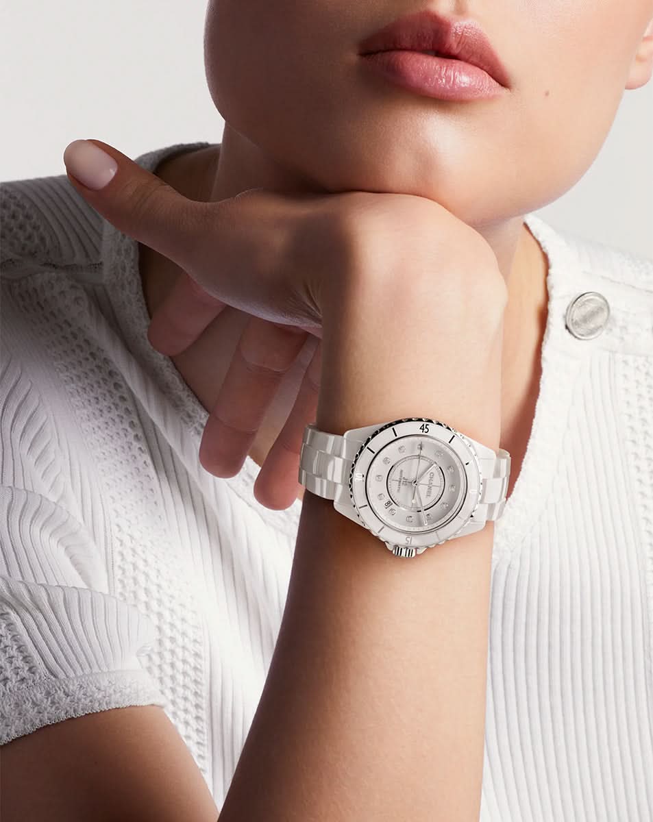 CHANEL J12 WATCH - Image 4