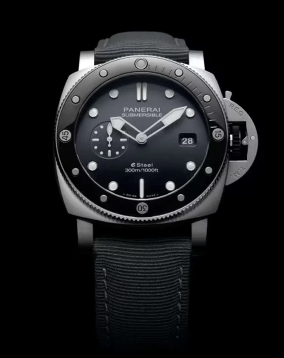 Panerai Submersible QuarantaQuattro Grigio Roccia- 44mm - Image 4
