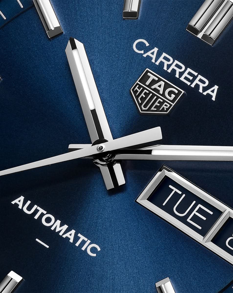 TAG Heuer Carrera Date - Image 4