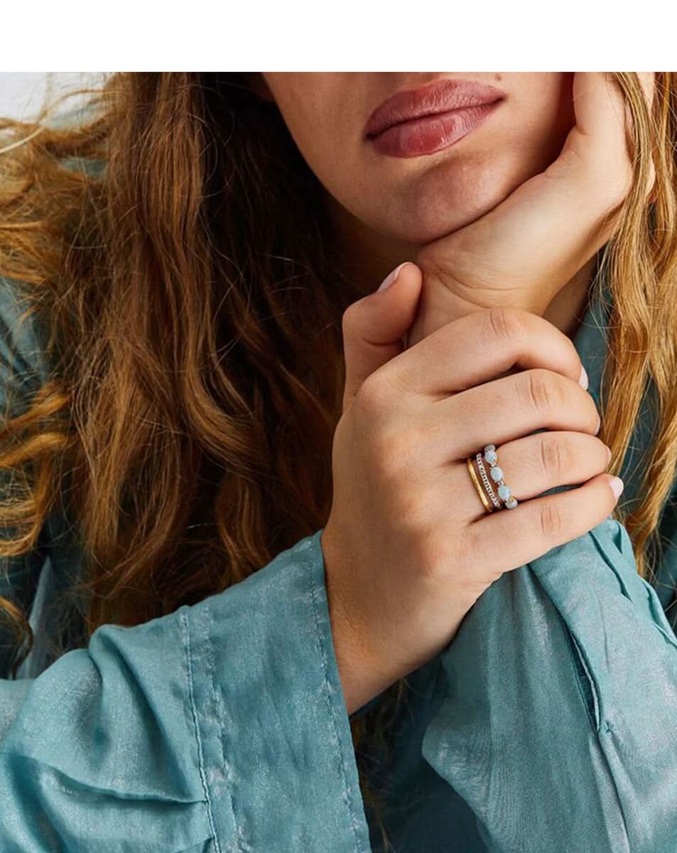 טבעת שלוש שורות משובצת יהלומים ואבני אקווה מרין - Image 4